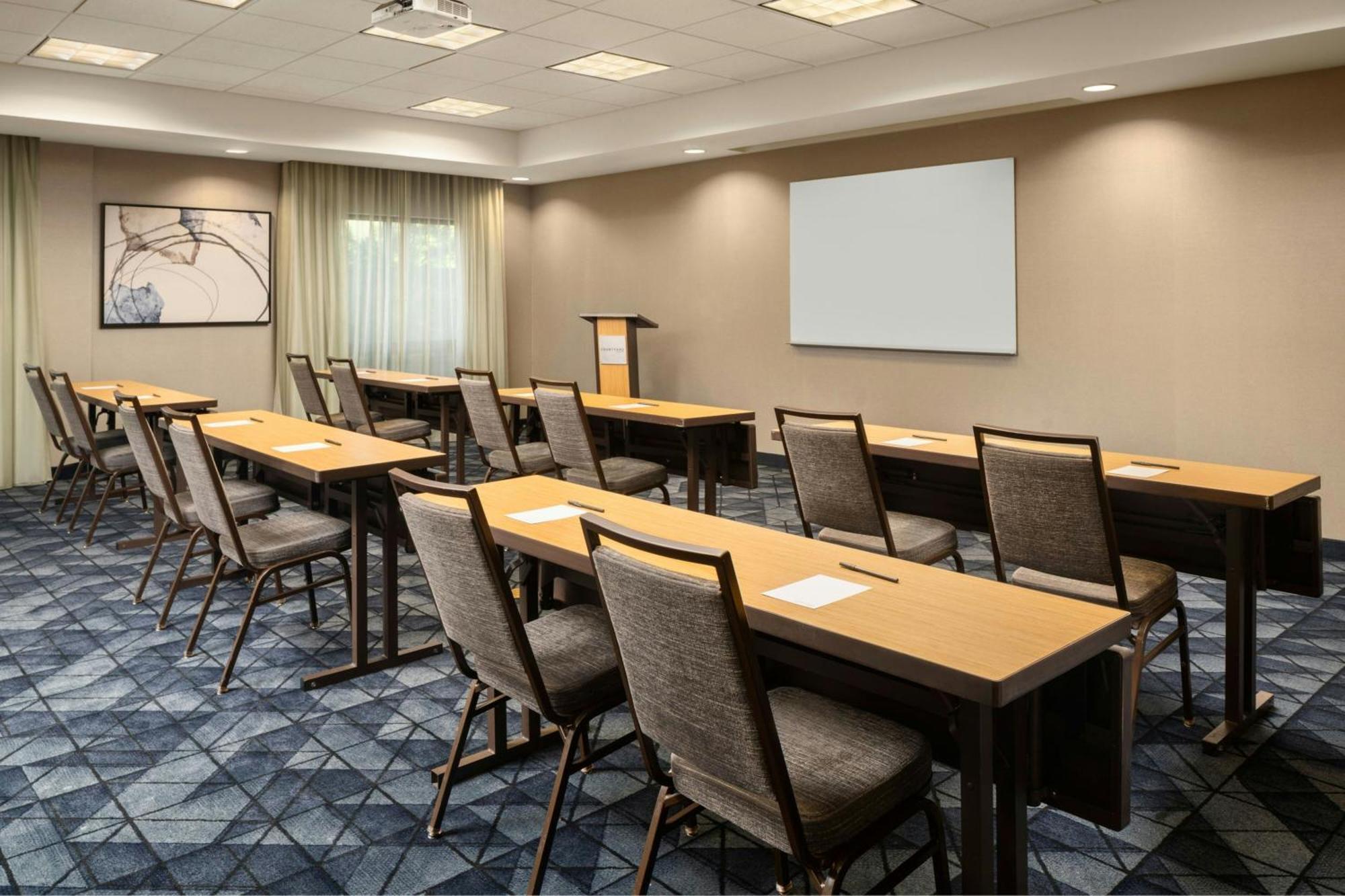 Courtyard By Marriott Denver North/Westminster Eastlake Exterior photo