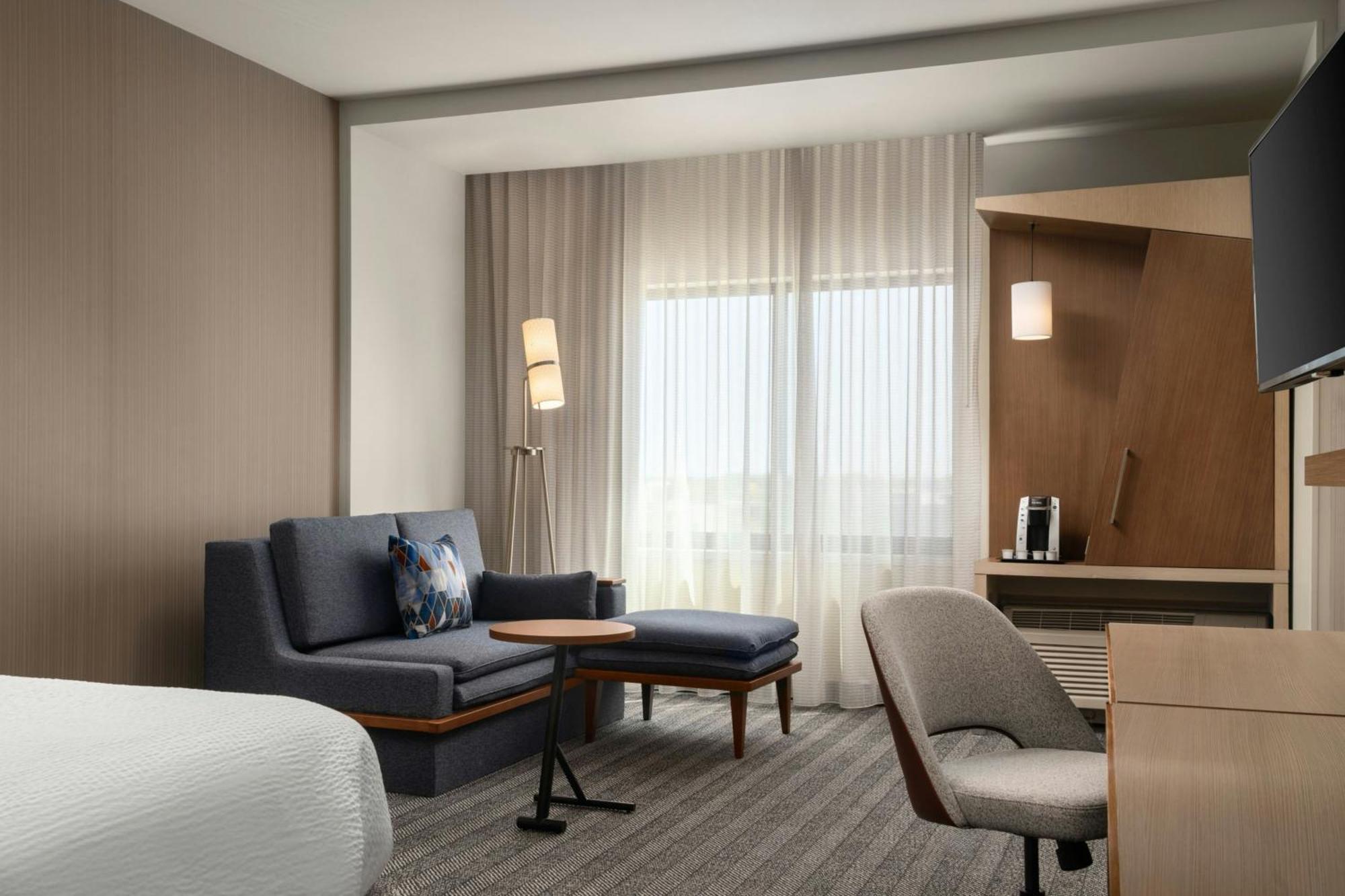 Courtyard By Marriott Denver North/Westminster Eastlake Exterior photo