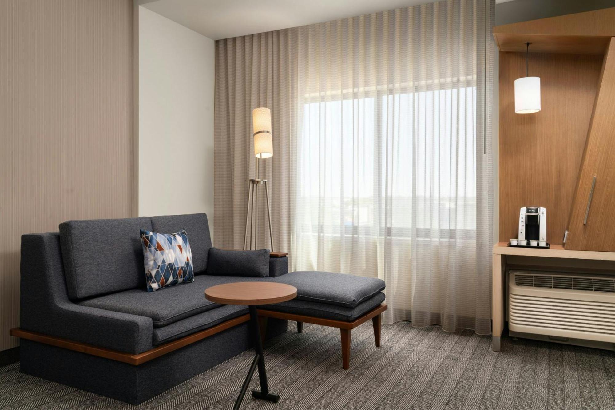 Courtyard By Marriott Denver North/Westminster Eastlake Exterior photo